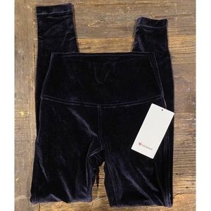 NWT‼️ Special Edition Wunder Lounge HR Tight